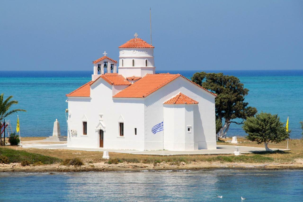 Elafonisos: Two Storey House On The Sea Front Экстерьер фото