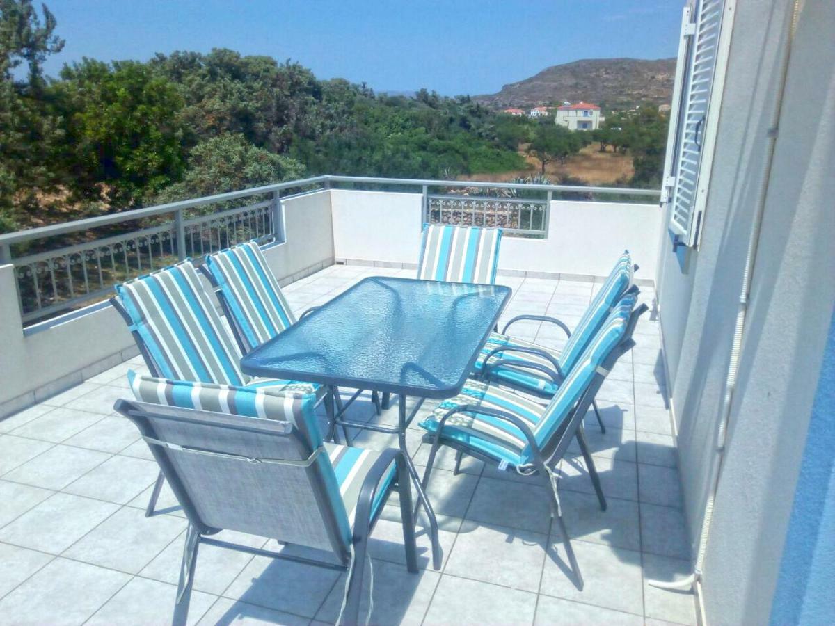 Elafonisos: Two Storey House On The Sea Front Экстерьер фото
