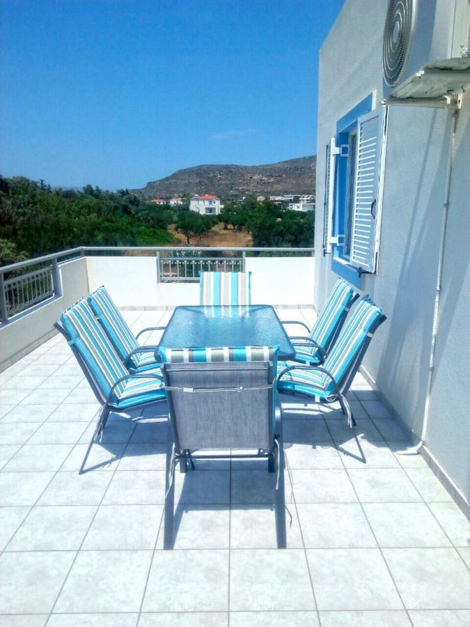 Elafonisos: Two Storey House On The Sea Front Экстерьер фото